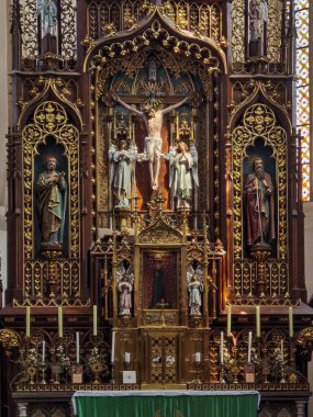 Ceske Budejovice, Vltava ve Malse nehirlerinin birleştiği bir şehir, Bohemya 'nın merkezi.