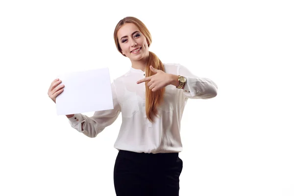 Portrait de femme d'affaires souriante avec le doigt montre le document — Photo