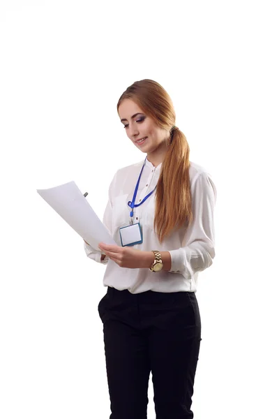 Felice sorridente giovane donna d'affari mostrando cartello bianco, isol — Foto Stock