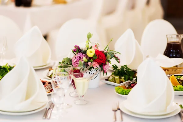 結婚式の良いテーブルの設定 — ストック写真