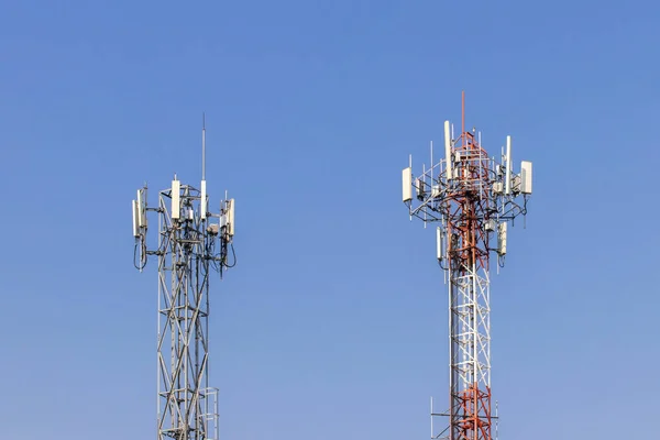 Telecommunication Tower Blue Sky White Clouds Background Satellite Pole Communication — Stock Photo, Image