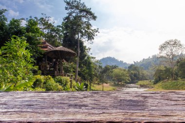 Eski ahşap desenli, doğa kökenli. Kahverengi ahşap dokusu, eski ahşap ahşap dokusu metin eklemek için veya arkaplan ürünü için iş tasarımı