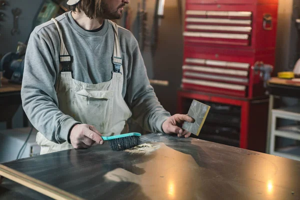 Male Carpenter Working Old Wood Retro Vintage Workshop — Stock Photo, Image