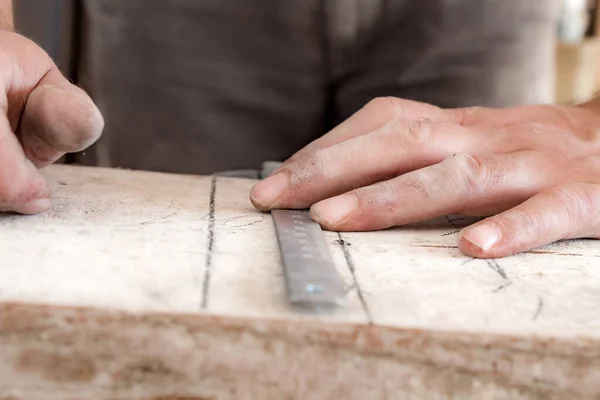 Male Carpenter Working Wood Material Garage — Stock Photo, Image