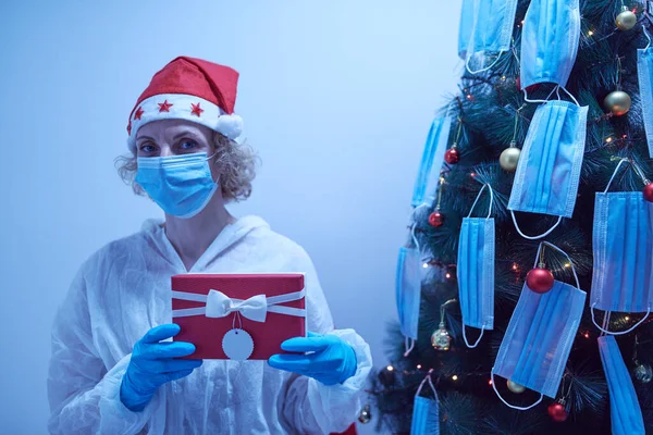 Covid Coronavirus Salgını Sırasında Karantinada Noel Yeni Yıl Arifesini Kutlamak — Stok fotoğraf