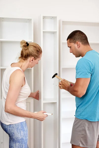 Husband Wife Assembling New Furniture Renovation Home Concept — Stock Photo, Image