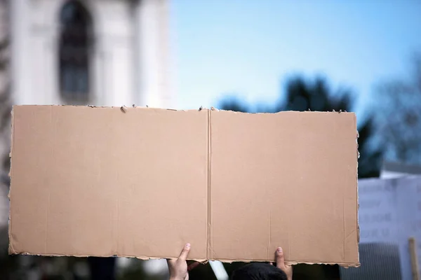 Протестувальники Тримають Плакати Знаки Вулицях — стокове фото
