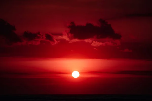 Salida Puesta Del Sol Sobre Océano Horizonte Colores Dorados — Foto de Stock