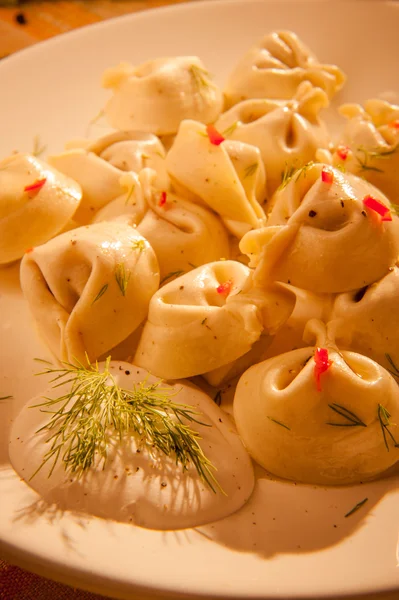 Dumplings på en platta — Stockfoto