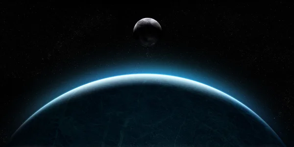 Uzayda yükselen Moon