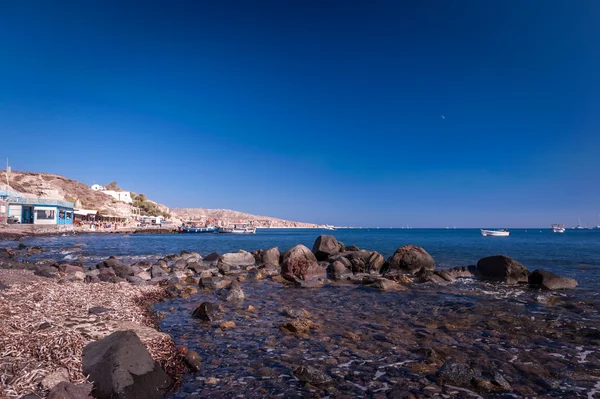 Taverne Santorini sulla spiaggia — Foto Stock