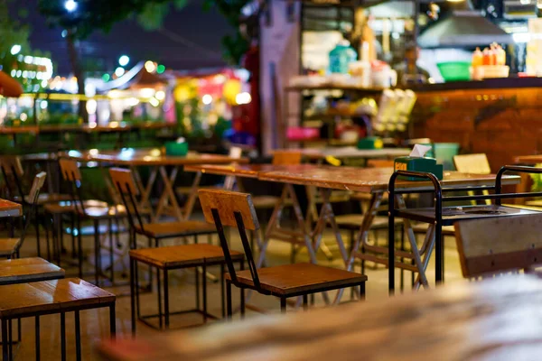 Bar atmosferi ve gece lambasının yumuşak odak arkaplan resmi bokeh.