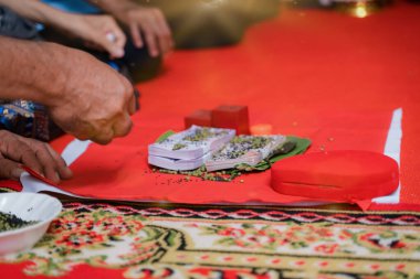 Çeyizin Tayland 'da evlilik geleneğinde bulunması