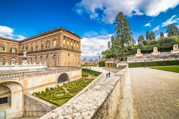 意大利佛罗伦萨皮蒂宫的十六世纪城墙 托斯卡纳大人的住所 后来意大利国王和意大利花园的官邸 — 图库照片