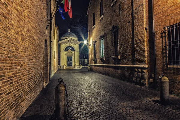Las Calles Empedradas Rávena Ciudad Bizantina Italia Por Noche —  Fotos de Stock
