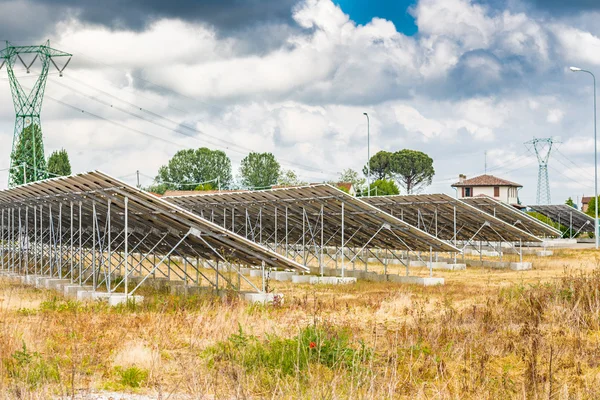 Paneele Einer Photovoltaikanlage Land — Stockfoto