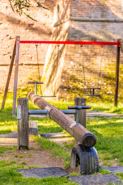 Bål Gungbräda Lekplats — Stockfoto