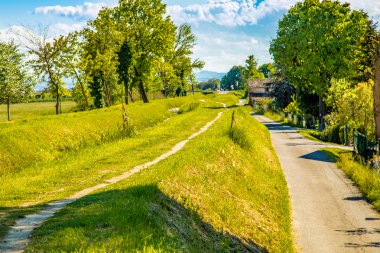 İtalya'da Romagna kırsaldrenaj ve sulama suyu ile kanal
