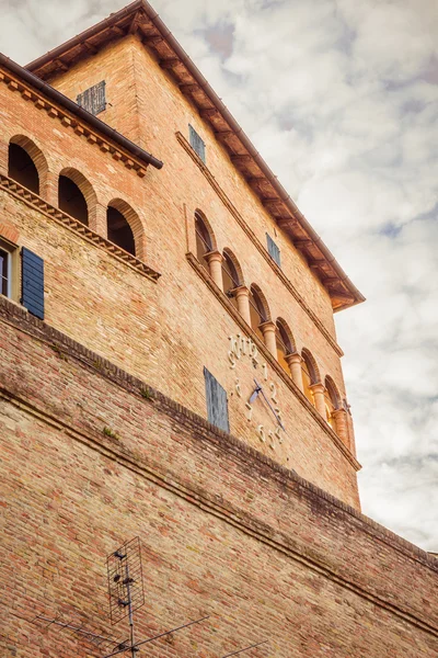 Tour Château Médiévale Avec Des Arches Avec Horloge — Photo