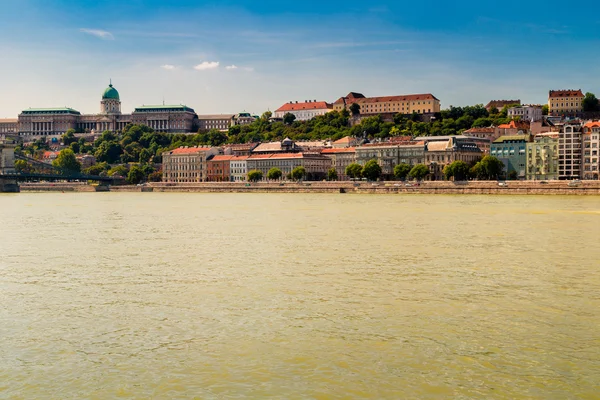 Moderne Oude Gebouwen Aan Rivier Donau Boedapest — Stockfoto