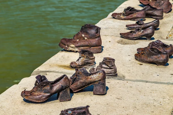 Zapatos Metal Paseo Del Danubio Memorial Budapest Las Víctimas Del —  Fotos de Stock