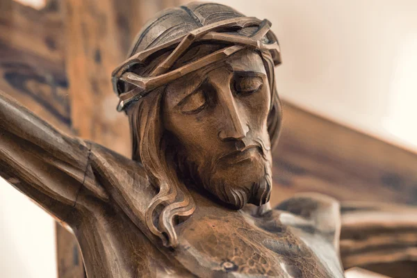 Tvář Ježíše Ukřižovaného Kříži Dřevěné Soše — Stock fotografie