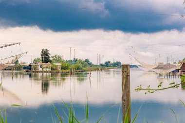 İtalya'da acı lagünün sessiz balıkçılık kulübeleri