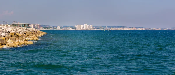 Breakwater Rotsen Adriatische Zee Voor Stranden Van Marche Italië — Stockfoto