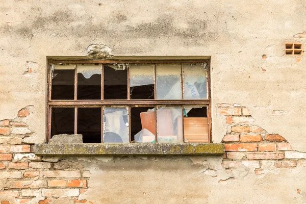 Ventanas Rotas Edificio Viejo — Foto de Stock