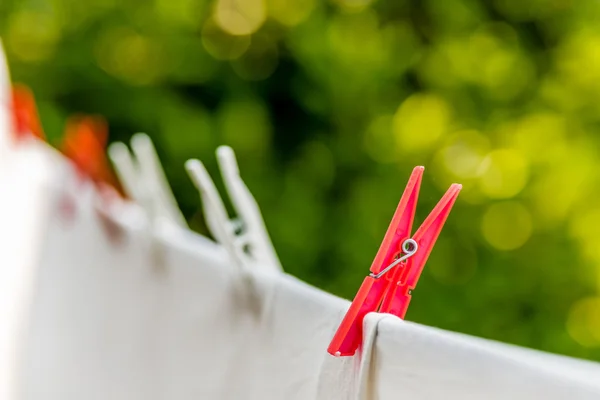 Wäsche Zum Trocknen Aufgehängt Aber Nach Dem Waschen Noch Schmutzig — Stockfoto