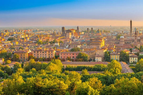 Luchtfoto Panoramisch Stadsgezicht Van Bologna Italië Boven Daken Van Typische — Stockfoto