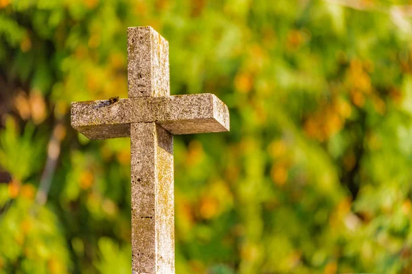 古老的基督教大理石十字架 — 图库照片