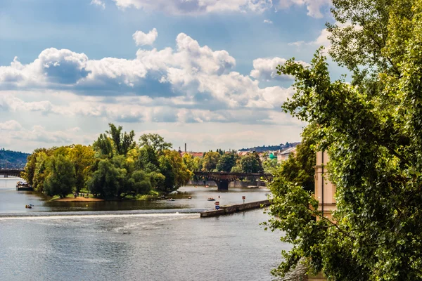 Karlsbrücke in Prag — Stockfoto