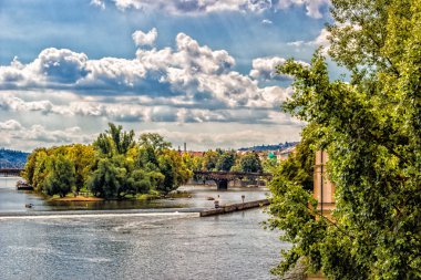 Prag 'daki Charles Köprüsü