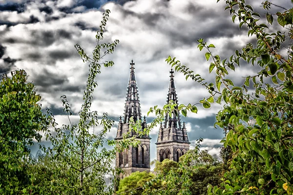 Basílica de San Pedro y San Pablo en Vysehrad — Foto de Stock