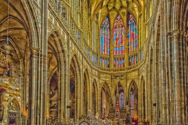 Saint vitus wnętrza katedry — Zdjęcie stockowe