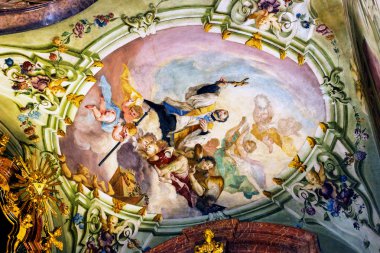 İç St.Nicholas Kilisesi Prag'da sanatı