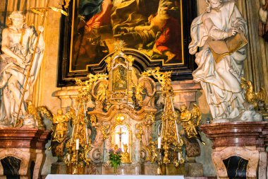 İç St.Nicholas Kilisesi Prag'da sanatı