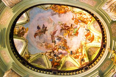 İç St.Nicholas Kilisesi Prag'da sanatı