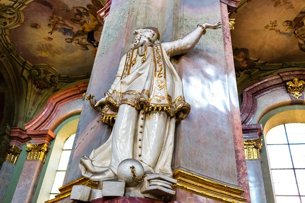 Arte de interiores de la Iglesia de San Nicolás en Praga —  Fotos de Stock