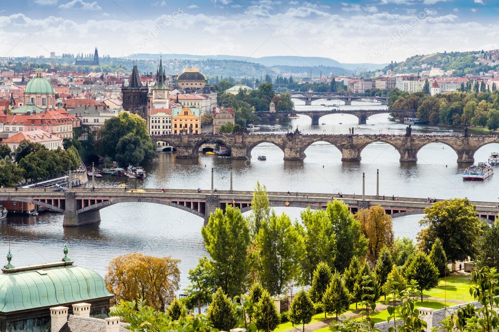 Прага. Исторический центр Праги. Столица на реке Влтава. Вена Прага. Чехия Австрия Венгрия.