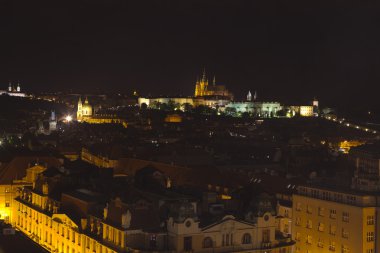 Geceleri Prag