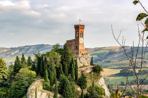 ブリジゲッラ中世の時計塔 — ストック写真