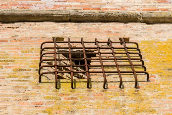 Ventana medieval en Brisighella — Foto de Stock