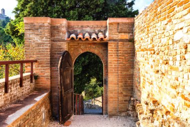 Brisighella Venedikliler Ortaçağ Kalesi