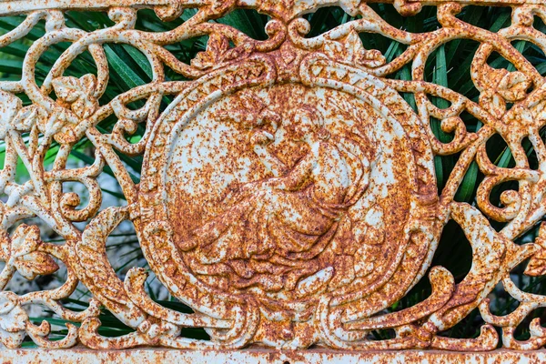 Bahçe paslı tezgah