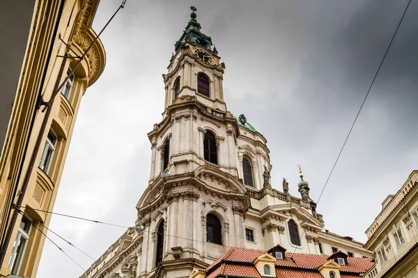 St.nicholas Kirche in Prag — Stockfoto