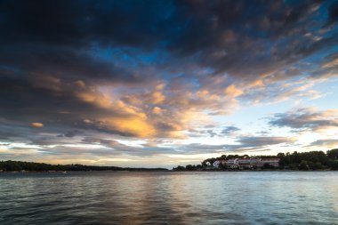 Günbatımı St. Nicholas Adası 