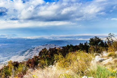 Krizevac Dağı manzarası