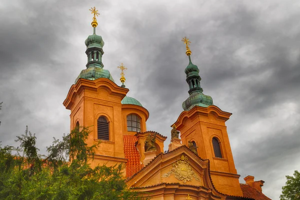 Catedral de San Lorenzo en Petrin Hill — Foto de Stock